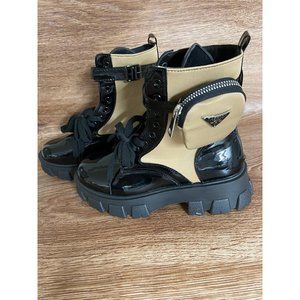 Combat Chunky Sole Platform Ankle Boots Pocket Pouch Ladies Fashion Lace Ups